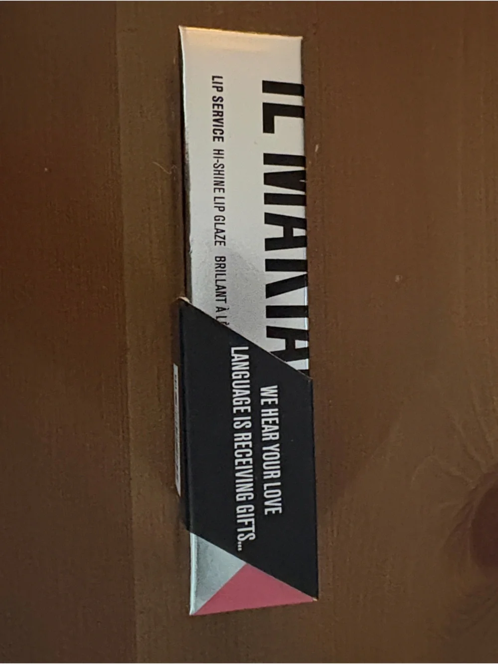 IL MAKIAGE Hi-Shine Lip Glaze - Pink and Silver Packaging